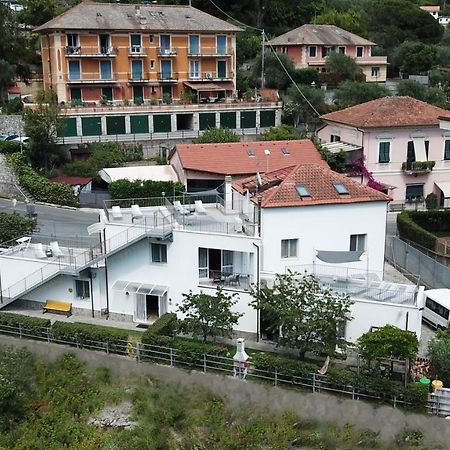 Bed & Breakfast 4U Parcheggio Interno Chiavari Exteriör bild