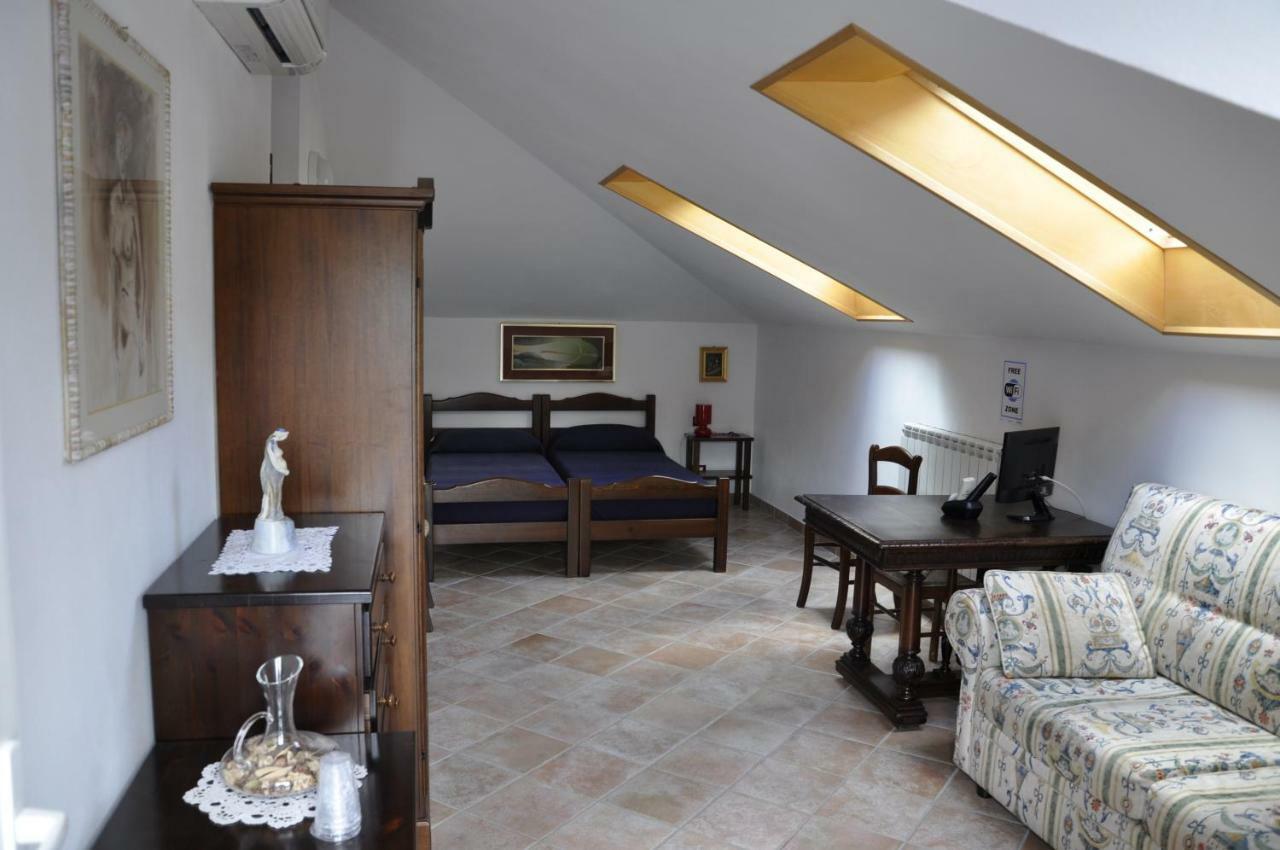 Bed & Breakfast 4U Parcheggio Interno Chiavari Exteriör bild