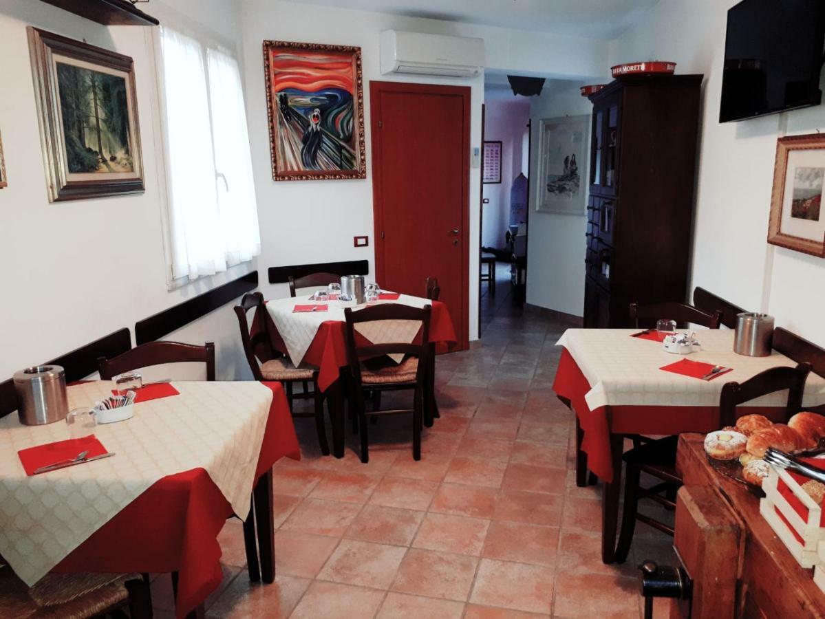 Bed & Breakfast 4U Parcheggio Interno Chiavari Exteriör bild
